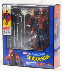 Mafex 108: Mafex Spiderman (Comic Paint)