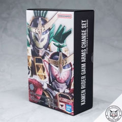 S.H.Figuarts: Kamen Rider Gaim Arms Change Set (Pine Arms & Ichigo Arms)