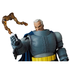 Mafex 146: Mafex Armored Batman (The Dark Knight Returns)