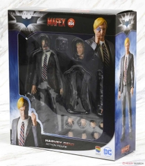 Mafex 054: Mafex Harvey Dent (Two Face)