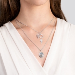 Charm Hoa Sen Cao Quý - Bạc