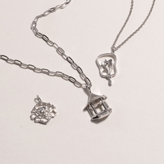 Charm Hoa Nhà Đường - Bạc - Đá trắng