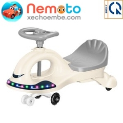 XE LẮC CÓ ĐÈN NHẠC CHO BÉ