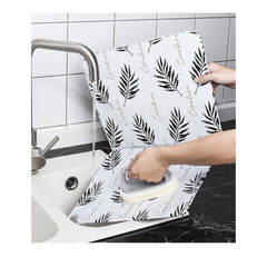 Tấm chắn bếp ga có họa tiết xin xắn cực dễ vệ sinh