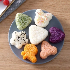 Bộ 7 khuôn làm cơm nắm BETO ngộ nghĩnh