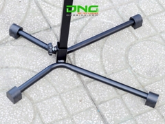 Chân chống xe đạp trong nhà móc bên