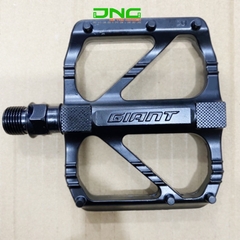 Pedan xe đạp GIANT PD R27