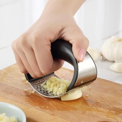 Dập Tỏi Nghiền Cán Đen Inox Cao Cấp Tiện Dụng, Dụng Cụ Dập Giã Hành Tỏi Inox Cầm Tay