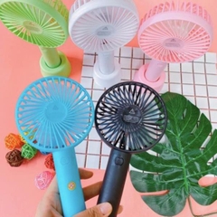 Quạt Mini Tíhh Điện Cầm Tay Có Đế Để Bàn 3 Tốc Độ Gió