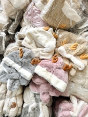 P010-Mũ sừng hươu