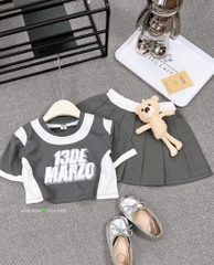 G262-Set áo croptop cv xếp ly xám gấu