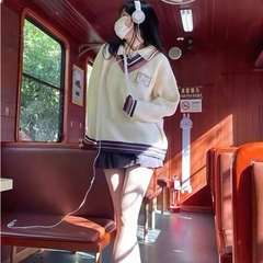 [A453] Áo len nữ Montoghi THU ĐÔNG KIỂU GILE VIỀN PHỐI TAG cổ len phom rộng Hàn Quốc cá tính - L2M (New)