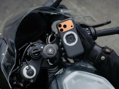 QuadLock MAG Case Iphone 17 pro max