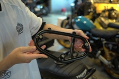 Khung treo túi SW-Motech Triumph Scrambler 400 / Speed 400 – Trái