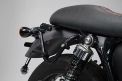Adapter Giá Đỡ SLC Side Carrier Trái – Triumph Bonneville T100-T120