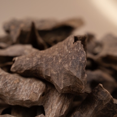 Trầm Hương Miếng Vụn Tự Nhiên Mùi Hương Sưu Tầm | Trầm Hương Ân Vũ - Hương Thơm Chữa Lành