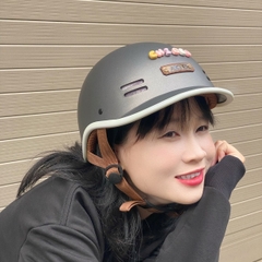 Mũ Bảo Hiểm Nửa Đầu AGU A39 Cá Heo – Màu Xám Titanium Nhám, Hot Trend 2025