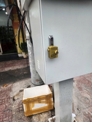 Khóa chụp pát cửa báo động chống trộm ZORO chìa xe hơi