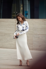 Sơ mi lụa hoa dáng thoải mái