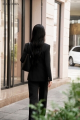 Blazer đen cúc đồng