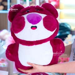Gấu dâu béo dễ thương thêu được chữ lên gấu