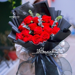 Bó hoa hồng nhung dáng đứng