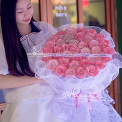 Hoa nhũ màu hồng Galaxy có chữ love you