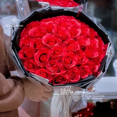 Bó Hoa Sáp 7 Lớp Màu Đỏ Sang Trọng