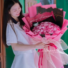 Hoa sáp màu rượu vang (Lãng mạn, ngọt ngào)