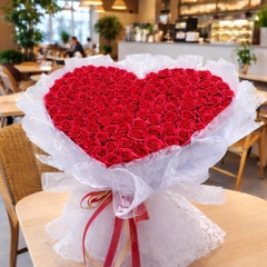 Hoa Sáp 99 Bông Màu Đỏ Hình Trái Tim – Tình Yêu Vĩnh Cửu