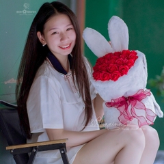 Bó hoa sáp tai thỏ màu đỏ và màu hồng