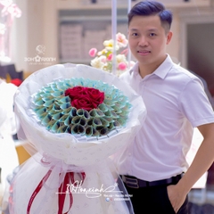 Bó hoa tiền thật Hà Nội làm bằng tờ tiền 500k