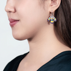 Khuyên tai (The Elegance of the Yi - Yellow)