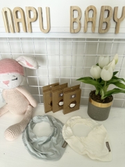 Yếm tam giác sơ sinh 0-6m Cookie