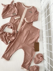 Set dài tay cài giữa kèm mũ bao tay bao chân yếm, quần cạp cao, sơ sinh 0-3m Cookie