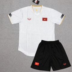 Quần áo Việt Nam