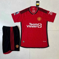 Quần áo Manchester United