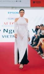 MARVELS AO DAI