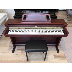 Piano Korg C670