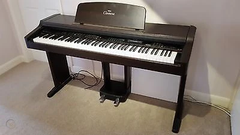 Piano Yamaha CVP83