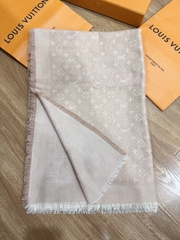 Khăn Louis Vuitton