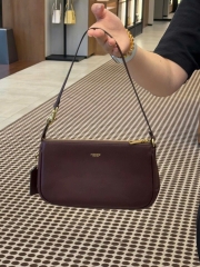 Coach Plaza Maple