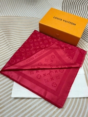 Khăn Louis Vuitton Đỏ