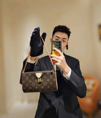 Túi Đeo Vai Louis Vuitton Tirette