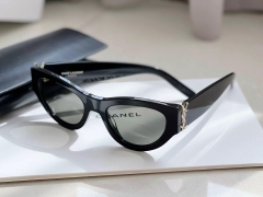 Kính YSL 1