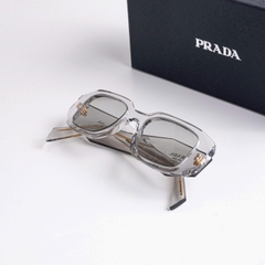 Kính Prada