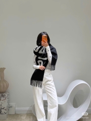 Khăn Dạ Jacquemus