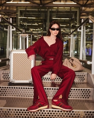 Giày sneaker Gucci đỏ