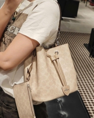 Túi Coach Rowan Bucket