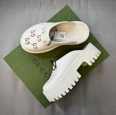 Sục Gucci